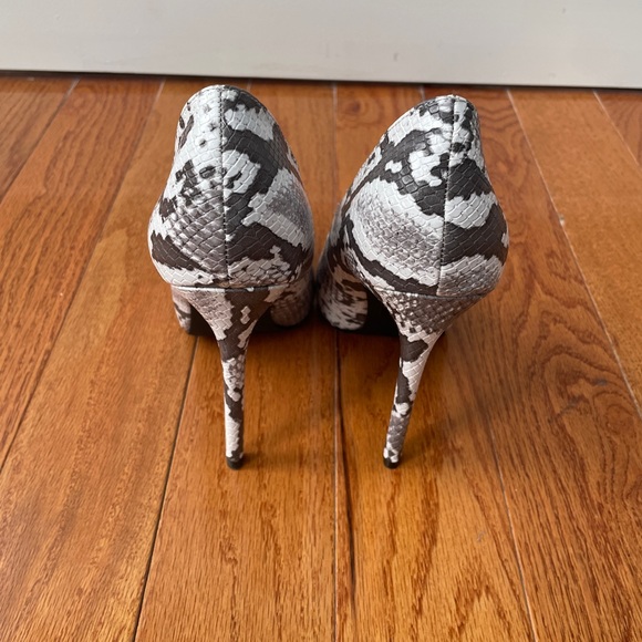 Snakeskin Stiletto Heels - Picture 3 of 4
